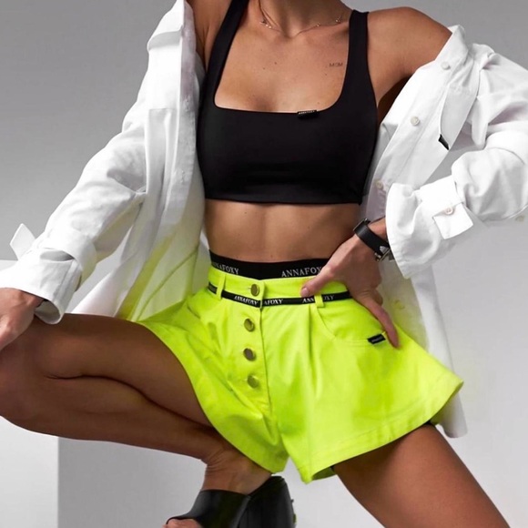 AnnaFoxy Pants - AnnaFoxy NWT High-Waisted Neon Flare Shorts - size medium